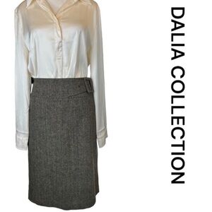 DALIA COLLECTION Wool Blend Skirt, Mock Waist Belt, Invisible Zip, Size 8.